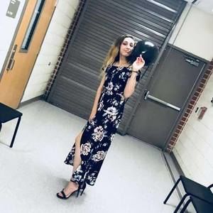 Meet your Posher, Dakota